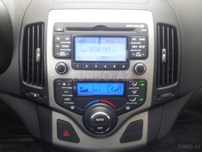Hyundai i30 2011, 15,000 km - 1.6 l - Bakı