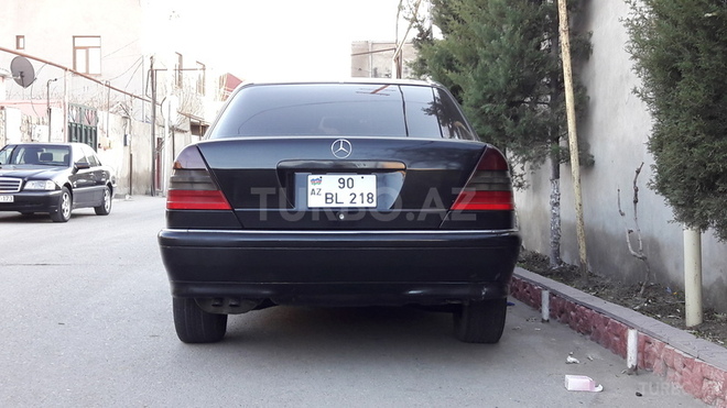 Mercedes C 230 1999, 278,000 km - 2.3 l - Bakı