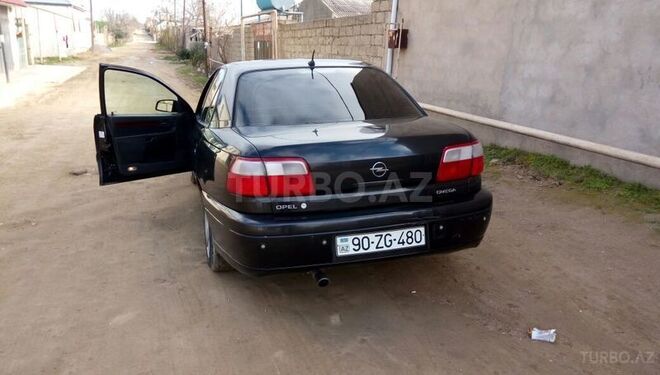Opel Omega 2001, 335,000 km - 2.2 l - Bakı