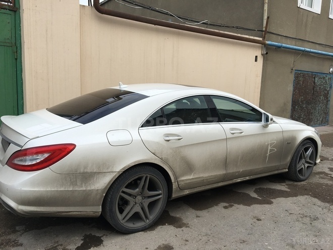 Mercedes CLS 550 2012, 68,000 km - 5.5 l - Bakı