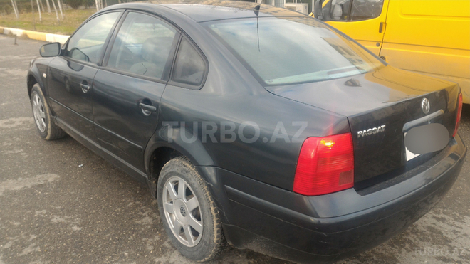 Volkswagen Passat 2000, 200,000 km - 1.8 l - Bakı