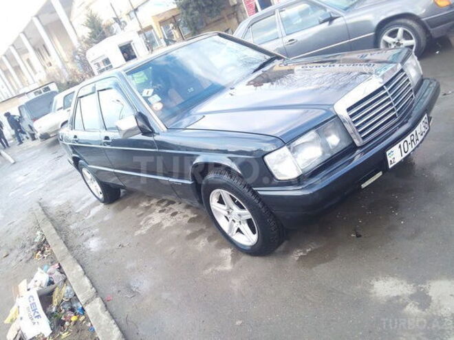 Mercedes 190 1990, 270,000 km - 2.0 л - Bakı