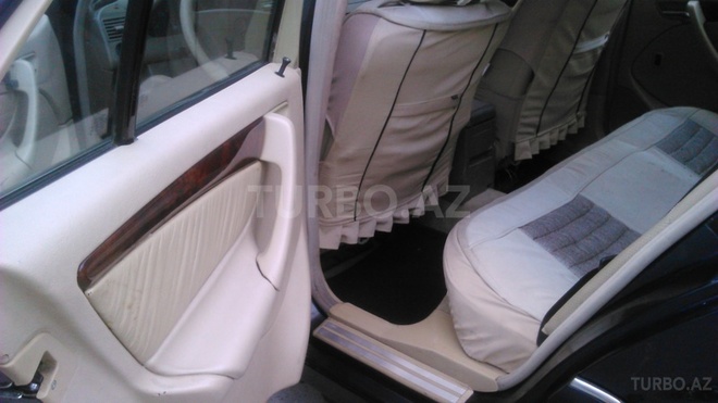 Mercedes C 230 1997, 245,000 km - 2.3 l - Sumqayıt