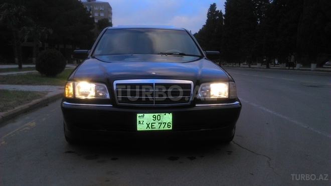 Mercedes C 230 1997, 245,000 km - 2.3 l - Sumqayıt