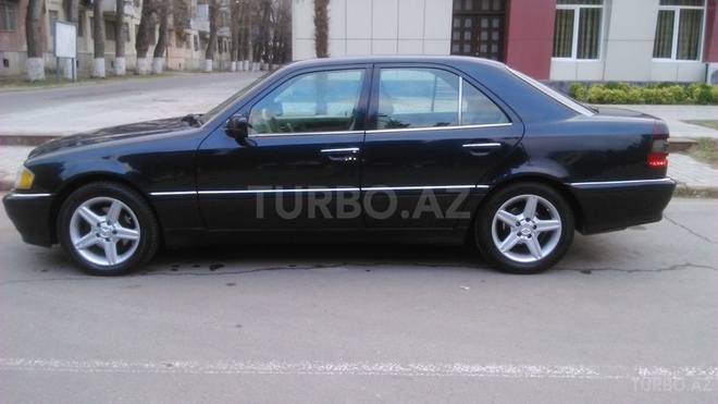 Mercedes C 230 1997, 245,000 km - 2.3 l - Sumqayıt