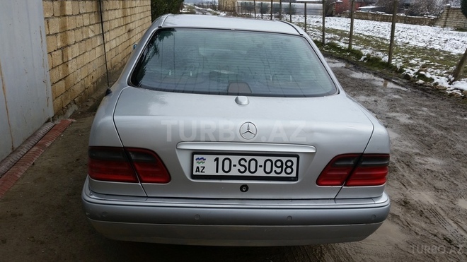 Mercedes E 230 1997, 243,000 km - 2.3 l - Bakı