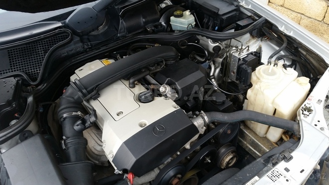 Mercedes E 230 1997, 243,000 km - 2.3 l - Bakı