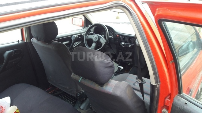 Volkswagen Polo 1998, 303,000 km - 1.4 l - Sumqayıt