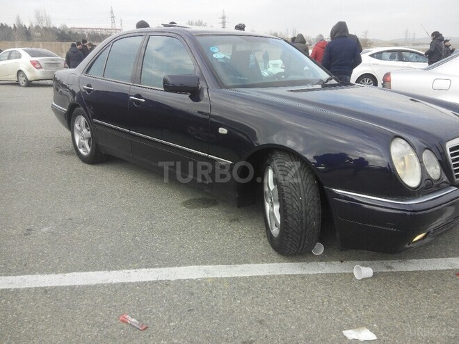Mercedes E 240 1999, 344,000 km - 2.4 л - Bakı