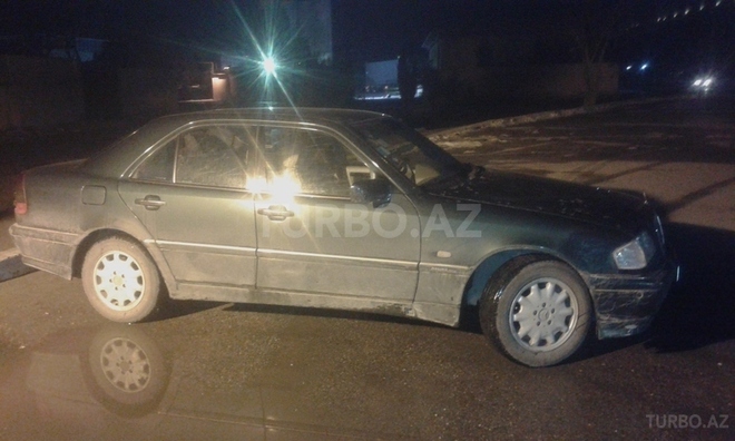 Mercedes C 220 1999, 189,234 km - 2.2 л - Bakı