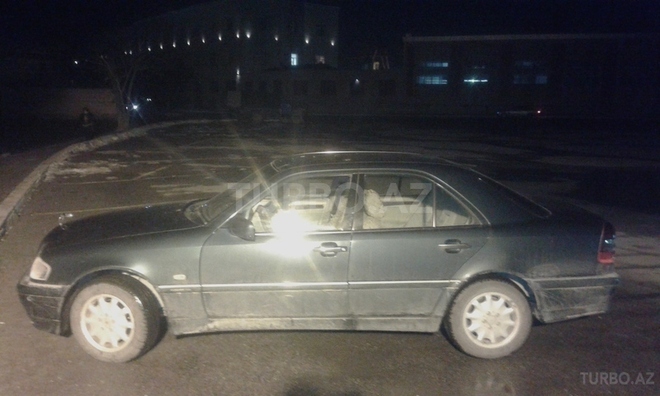Mercedes C 220 1999, 189,234 km - 2.2 л - Bakı