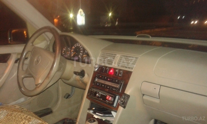 Mercedes C 220 1999, 189,234 km - 2.2 л - Bakı