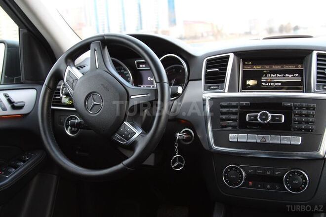 Mercedes ML 350 2011, 68,000 km - 3.5 l - Bakı
