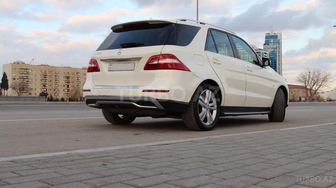Mercedes ML 350 2011, 68,000 km - 3.5 l - Bakı