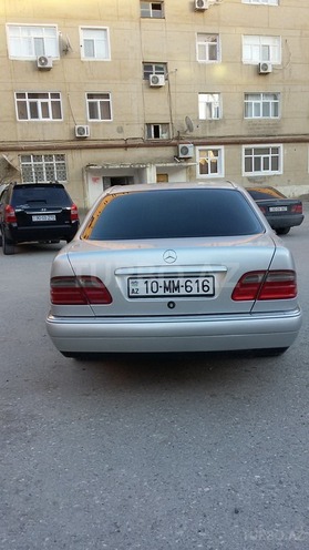 Mercedes E 230 1996, 285,000 km - 2.3 l - Bakı