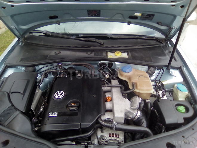 Volkswagen Passat 2004, 189,856 km - 1.8 l - Sumqayıt