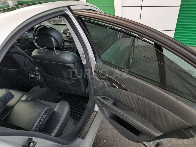 Mercedes E 260 2003, 240,000 km - 2.4 l - Bakı