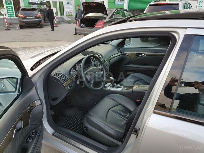 Mercedes E 260 2003, 240,000 km - 2.4 l - Bakı