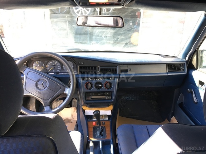 Mercedes 190 1993, 257,191 km - 1.8 l - Bakı