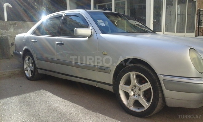 Mercedes E 230 1996, 340,000 km - 2.3 l - Sumqayıt
