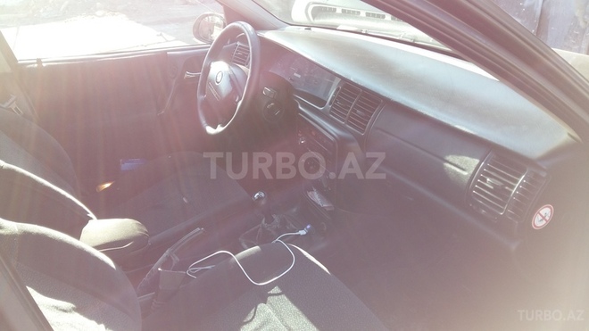 Opel Vectra 1999, 332,000 km - 1.8 l - Sumqayıt
