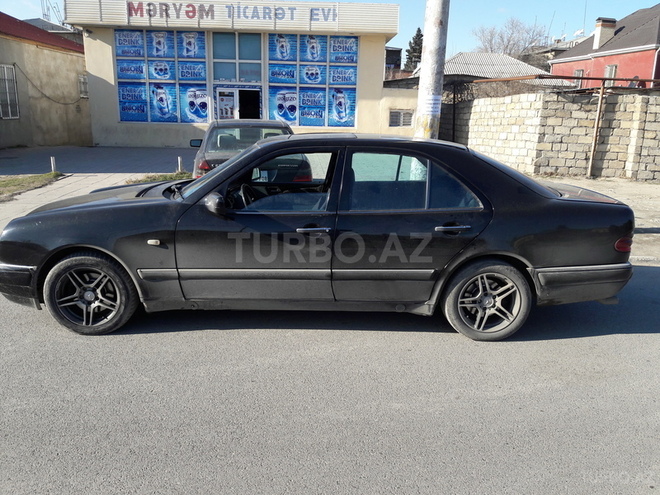 Mercedes E 300 1998, 350,000 km - 3.0 л - Sumqayıt
