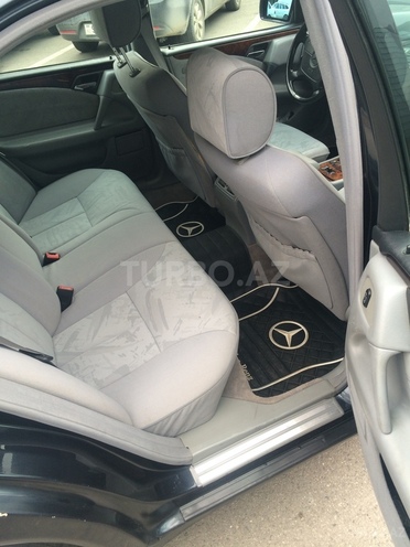 Mercedes E 240 1998, 230,000 km - 2.4 l - Bakı