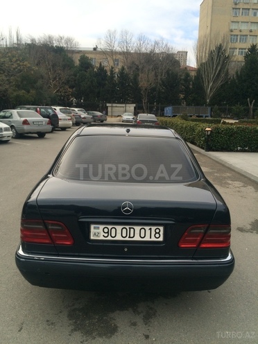 Mercedes E 240 1998, 230,000 km - 2.4 l - Bakı