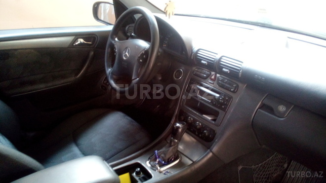 Mercedes C 240 2000, 200,000 km - 0.3 л - Bakı