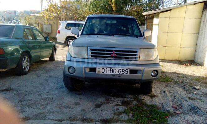 Mitsubishi Pajero io 2000, 150,000 km - 1.9 l - Bakı