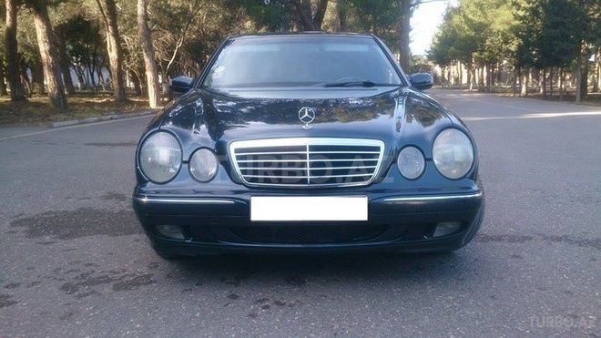 Mercedes E 220 2000, 320,000 km - 2.2 л - Sumqayıt