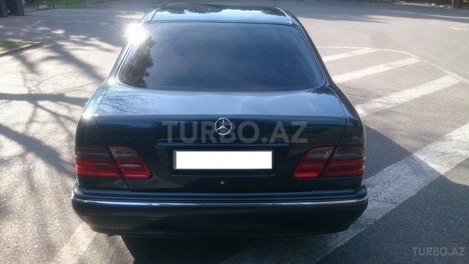 Mercedes E 220 2000, 320,000 km - 2.2 л - Sumqayıt