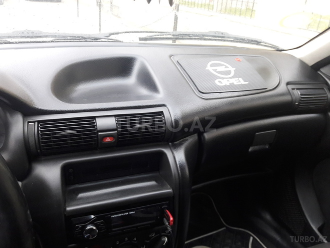 Opel Astra 1997, 281,000 km - 1.8 l - Bakı