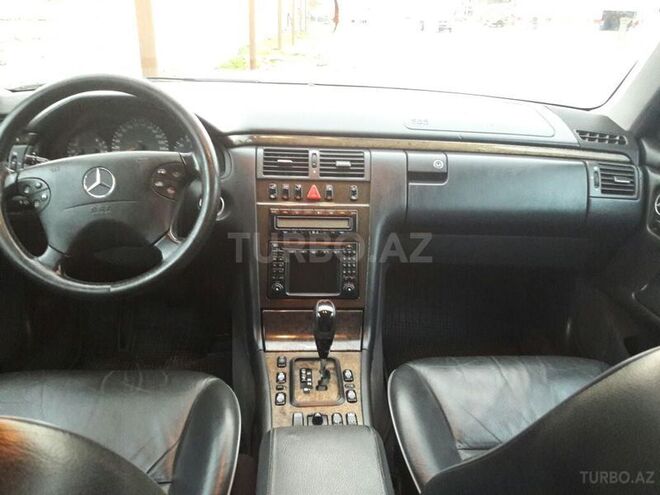 Mercedes E 240 2001, 231,000 km - 2.6 l - Bakı