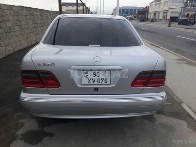 Mercedes E 240 2001, 231,000 km - 2.6 l - Bakı