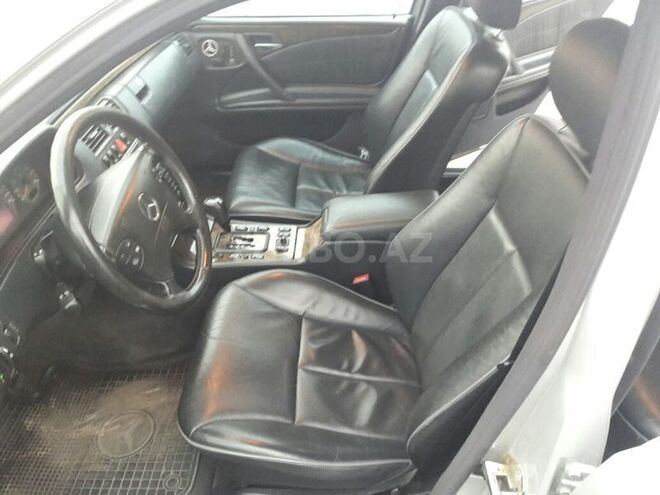 Mercedes E 240 2001, 231,000 km - 2.6 l - Bakı