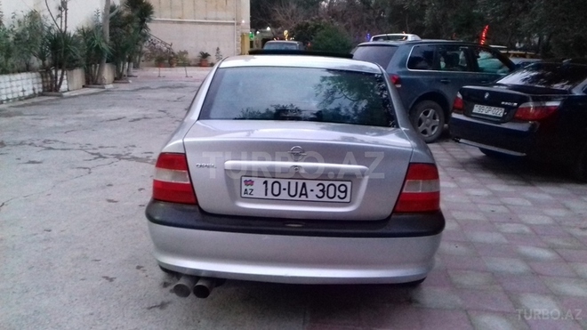 Opel Vectra 1998, 230,000 km - 1.6 l - Bakı