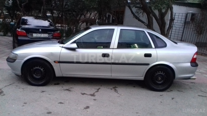 Opel Vectra 1998, 230,000 km - 1.6 l - Bakı