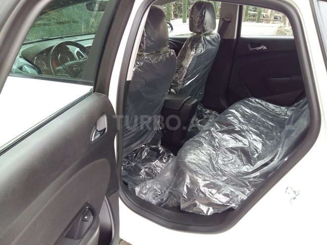 Opel Astra 2013, 49,200 km - 1.4 l - Bakı