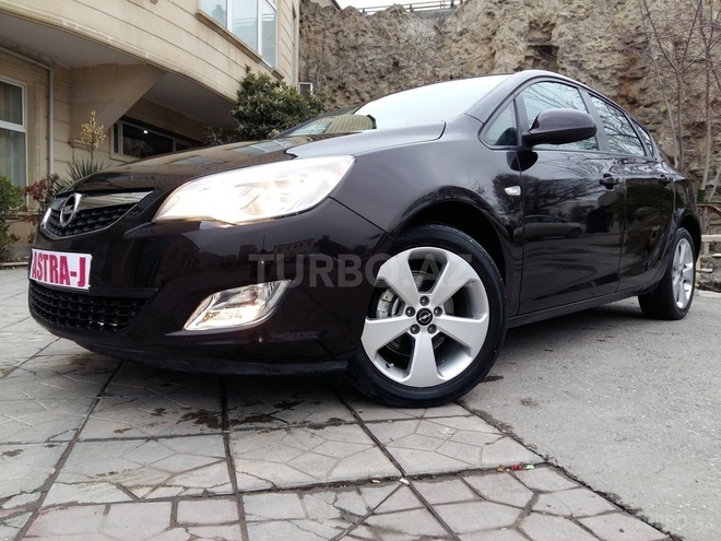 Opel Astra 2012, 50,200 km - 1.4 l - Bakı