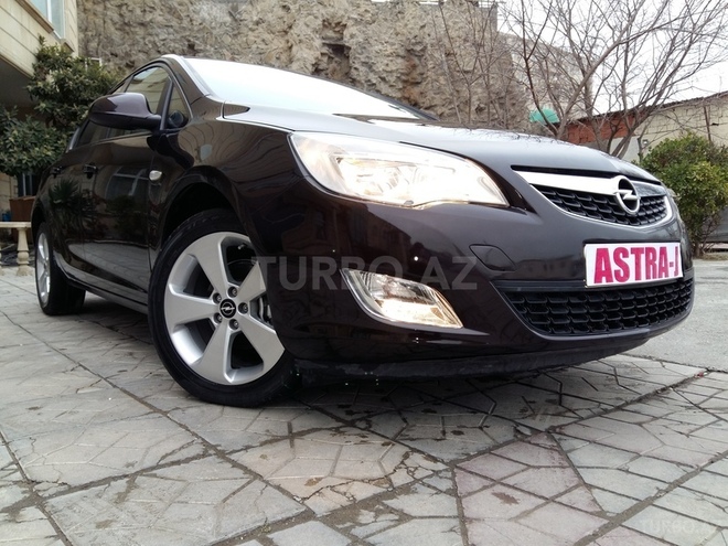 Opel Astra 2012, 50,200 km - 1.4 l - Bakı