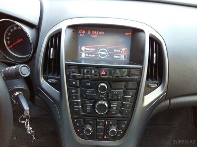 Opel Astra 2013, 49,200 km - 1.4 l - Bakı