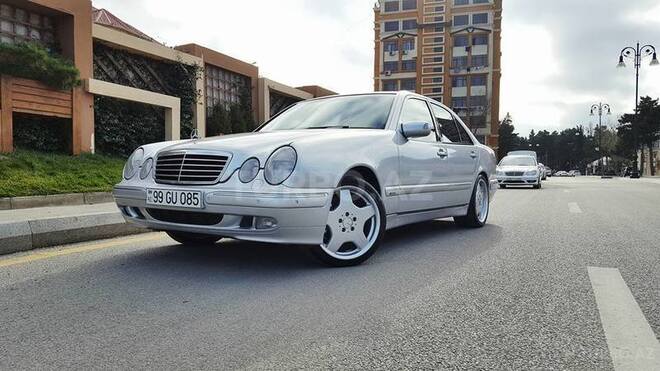 Mercedes E 320 2000, 265,000 km - 3.2 l - Bakı