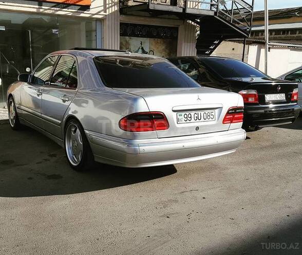Mercedes E 320 2000, 265,000 km - 3.2 l - Bakı