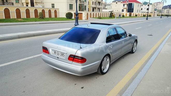 Mercedes E 320 2000, 265,000 km - 3.2 l - Bakı