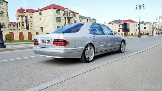 Mercedes E 320 2000, 265,000 km - 3.2 l - Bakı