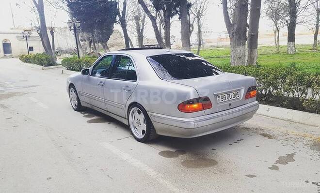 Mercedes E 320 2000, 265,000 km - 3.2 l - Bakı