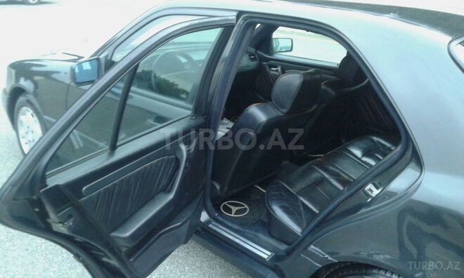 Mercedes C 200 1995, 240,000 km - 2.0 l - Sumqayıt