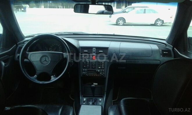 Mercedes C 200 1995, 240,000 km - 2.0 l - Sumqayıt