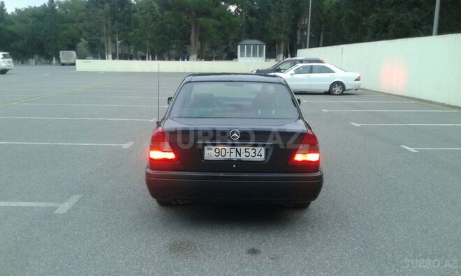 Mercedes C 200 1995, 240,000 km - 2.0 l - Sumqayıt